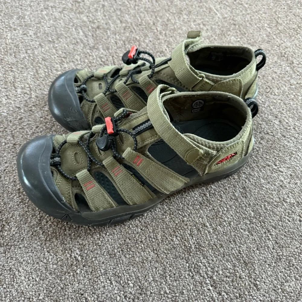 Keen Newport h2 1025060 Olive Orange Water Sandals Hiking U6 EU 38‎